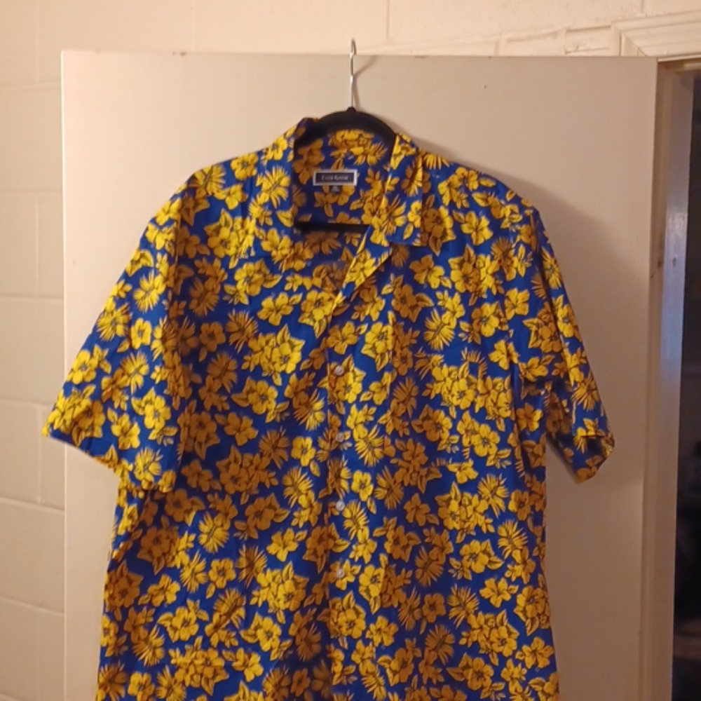 Shirts - Picture 2 of 5
